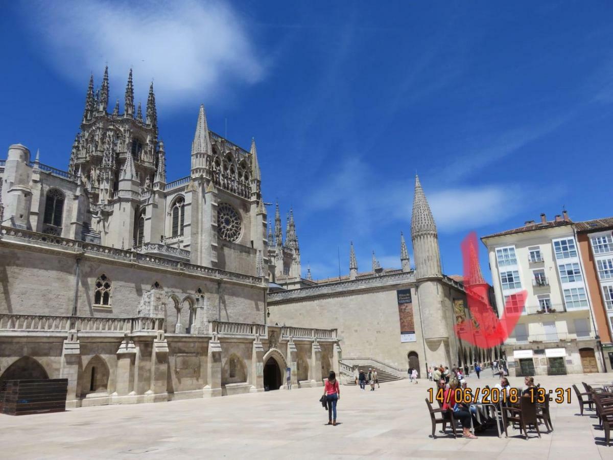 Vut Plaza De La Catedral Apartment Burgos Exterior photo